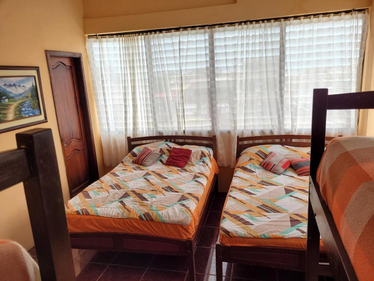 Hostal Haziel Салинас Экстерьер фото
