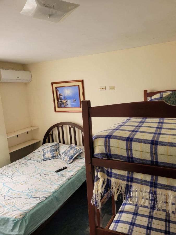 Hostal Haziel Салинас Экстерьер фото